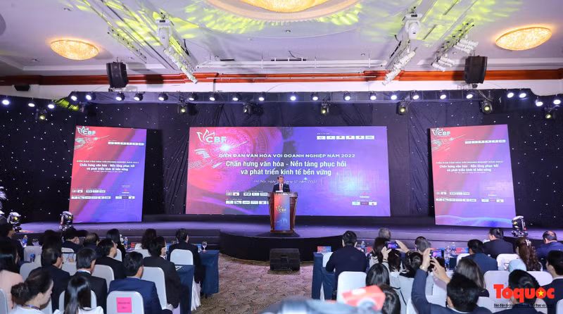 论坛场景。（图片来源：toquoc.vn）