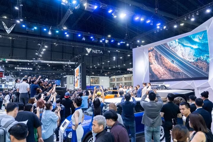 Vinfast电动车型亮相泰国。 Vinfast电动车型亮相泰国。