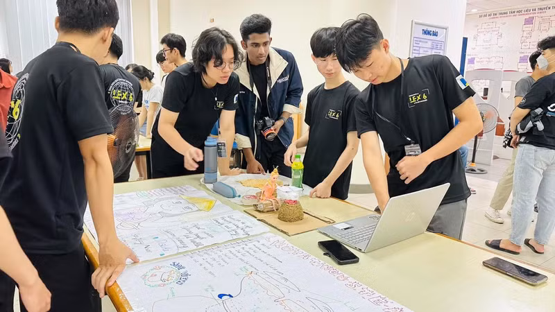 附图：越南为半导体集成电路领域加强人力资源培训力度。