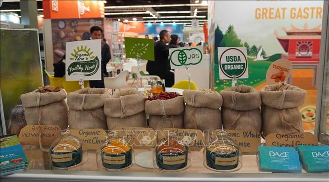 附图：有机食品产品。（图片来源：越通社）