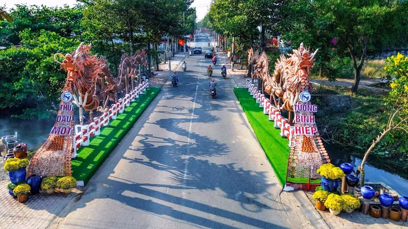 平阳省的一对陶龙模型荣获越南纪录。