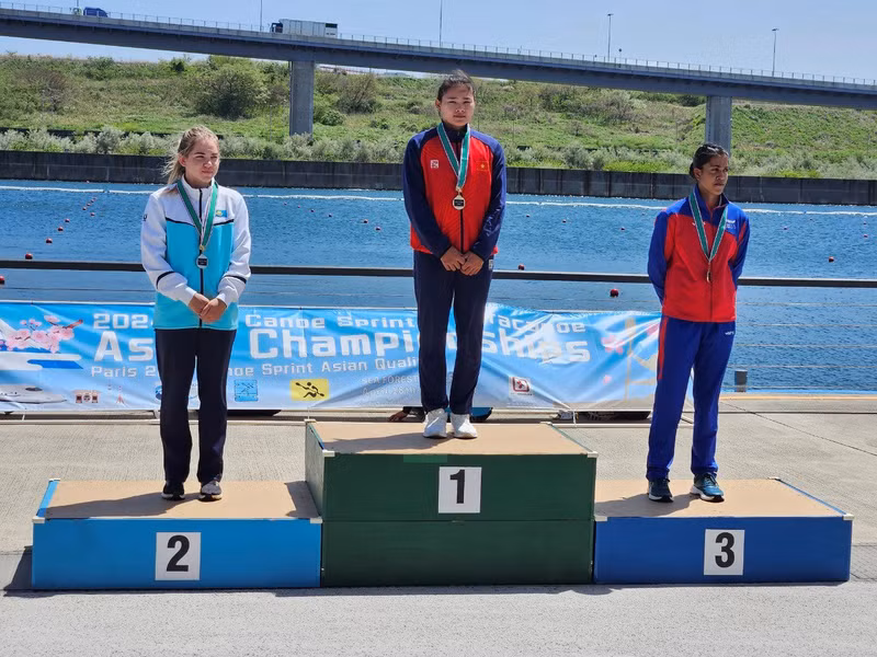 越南皮划艇运动员叶氏香在2024年亚洲皮划艇锦标赛夺得金牌。