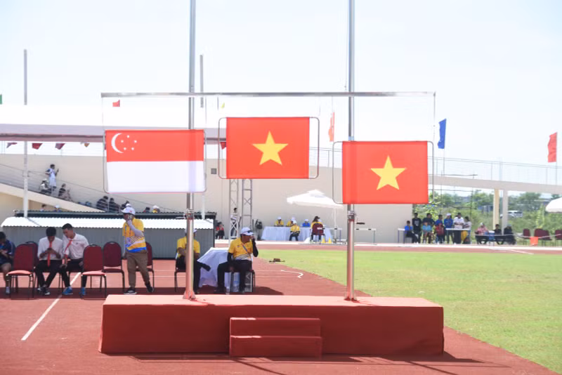 第十三届东南亚学生运动会：越南田径队首日比赛斩获5金。