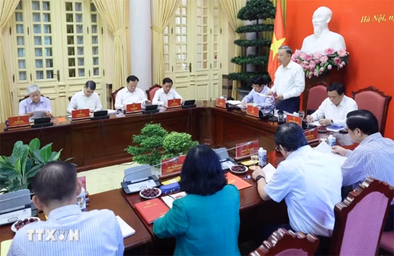 苏林主席发表指导性讲话。（图片来源：越通社）