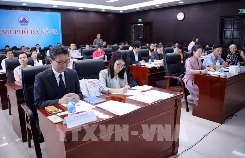 与会代表。（图片来源：越通社）