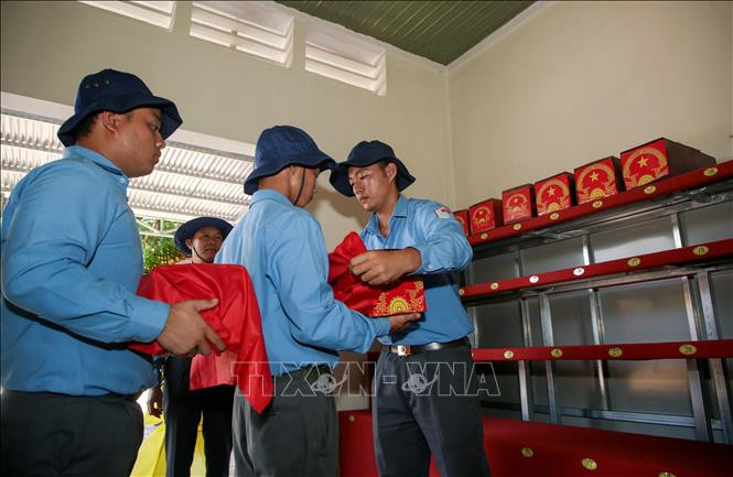 172具在柬越南烈士遗骸回国。