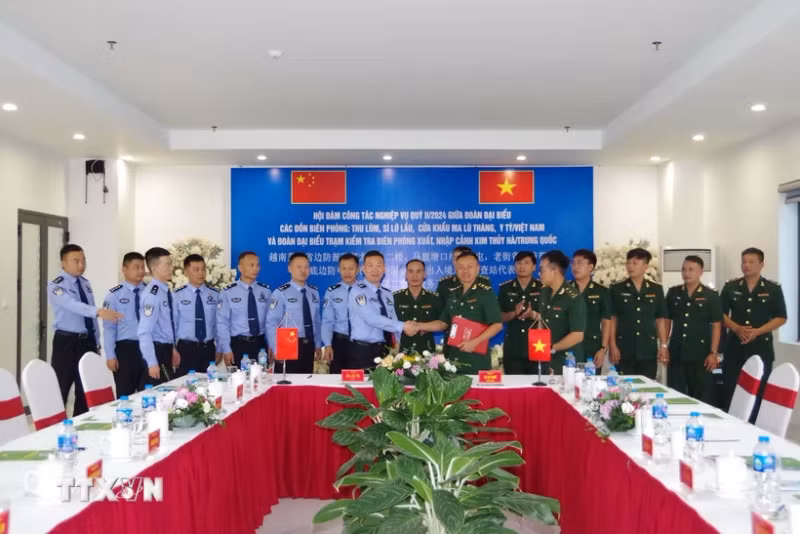 双方在会上签署谅解备忘录。（图片来源：越通社）