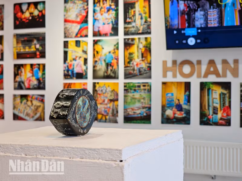 此次活动向观众介绍年轻朋友对会安和越南遗产的视角。（明维 摄）