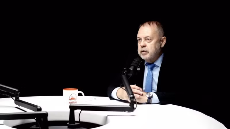 国际政治分析家格里戈里·特罗菲姆丘克。（图片来源：越通社）