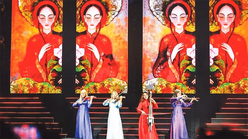 《古典辣妹》“BOND Live In Vietnam”演出。成达 摄