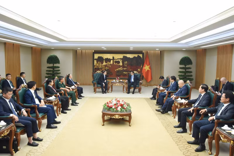 越南政府总理范明正会见了中国电建集团国际副总经理兼亚太区域总部总经理周家义。