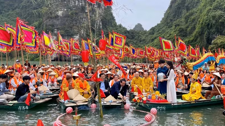 长安庙会的迎水仪式。 长安庙会的迎水仪式。