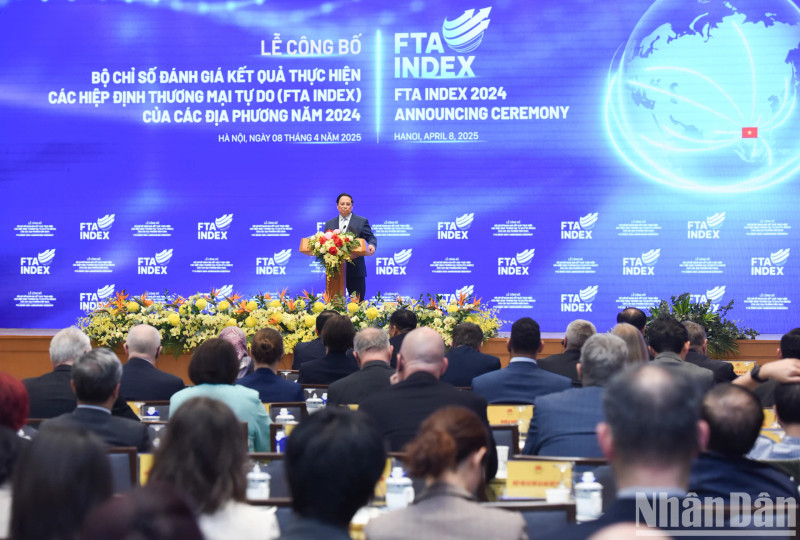 越南政府总理范明正出席FTA指数发布仪式。