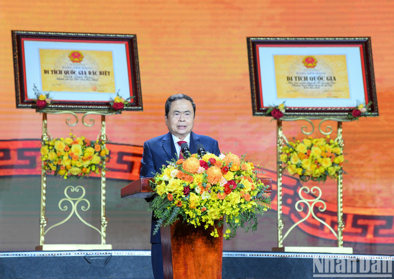 国会主席陈青敏在活动上致辞。 国会主席陈青敏在活动上致辞。