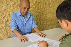 阮成南因涉嫌歪曲历史、侮辱领袖的行为遭起诉。（图片来源：cand.vn）