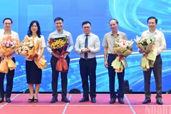 《人民报》社荣获了2项A等奖和1项B等奖。