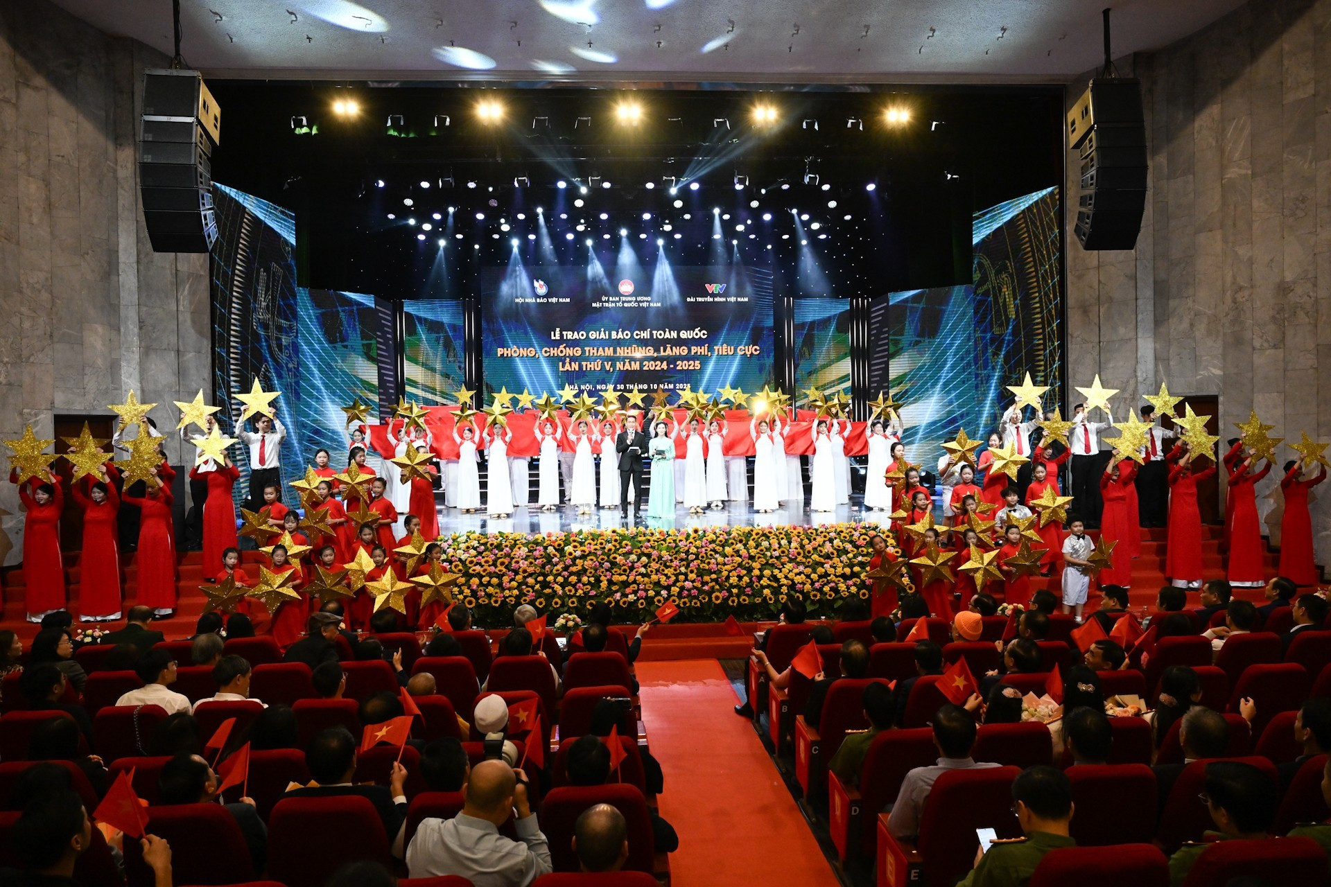 颁奖典礼场景。 5.jpg