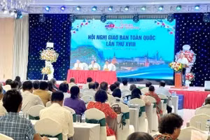 越俄友好协会第十八次全国工作交流会在宁平省举行。