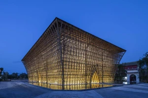 武重义建筑事务所（VTN Architects）作品“富国大世界迎宾馆”。