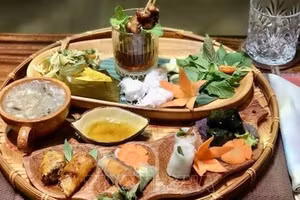 越南旅游推介特色美食与民族文化。（图片来源：越通社）