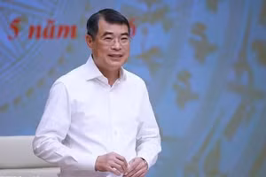 政府总理黎明兴在会上发表讲话。（图片来源：越通社）