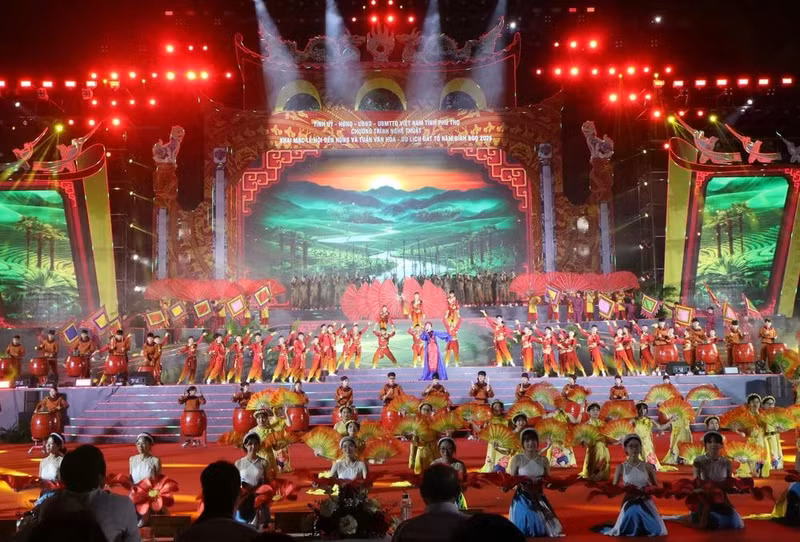 2026年雄王祭祖日暨雄王庙会以及“祖地文化旅游周”隆重开幕。