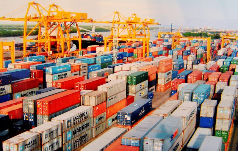 截至11月15日，越南全国进出口总额达8010.2亿美元。（北山 摄）