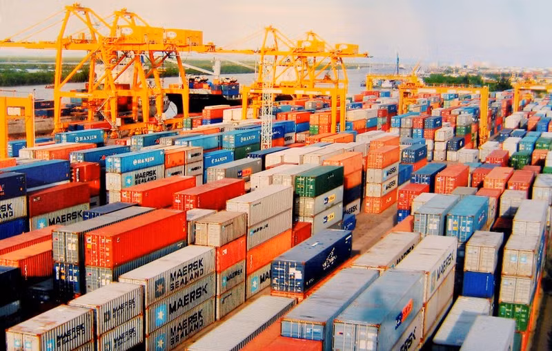 截至11月15日，越南全国进出口总额达8010.2亿美元。（北山 摄）