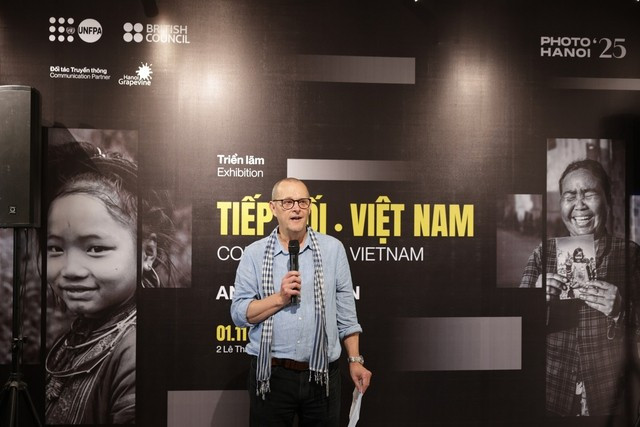 英国摄影记者安迪·所罗门。