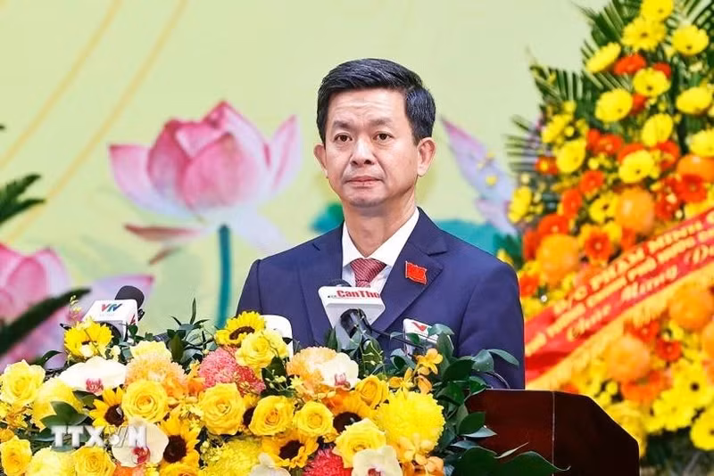 芹苴市市委书记、出席十四大的芹苴市代表团团长黎光松。（图片来源：越通社）