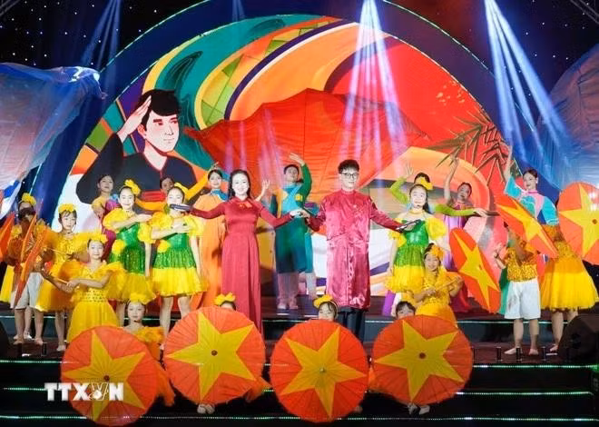 开幕式上的文艺节目。