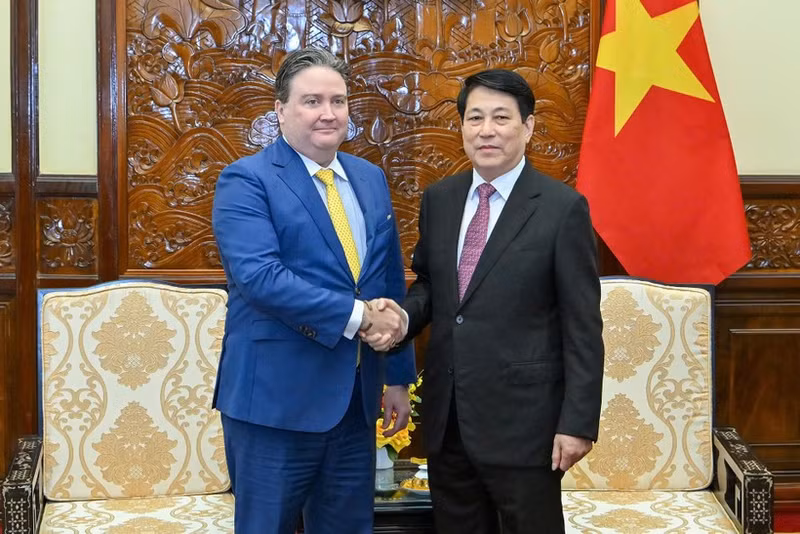 越南国家主席梁强会见美国驻越南大使。
