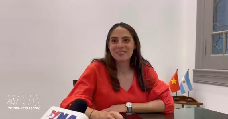 阿根廷萨尔瓦多大学（USAL）东方研究院讲师纳迪娅·拉杜洛维奇。（图片来源：越通社）