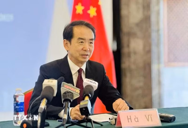 中国驻越南大使何炜。（图片来源：越通社）