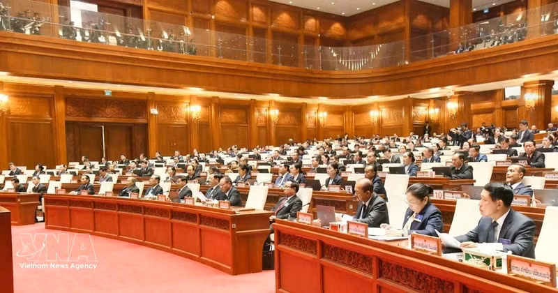 老挝第十届国会第一次会议现场。（图片来源：越通社）