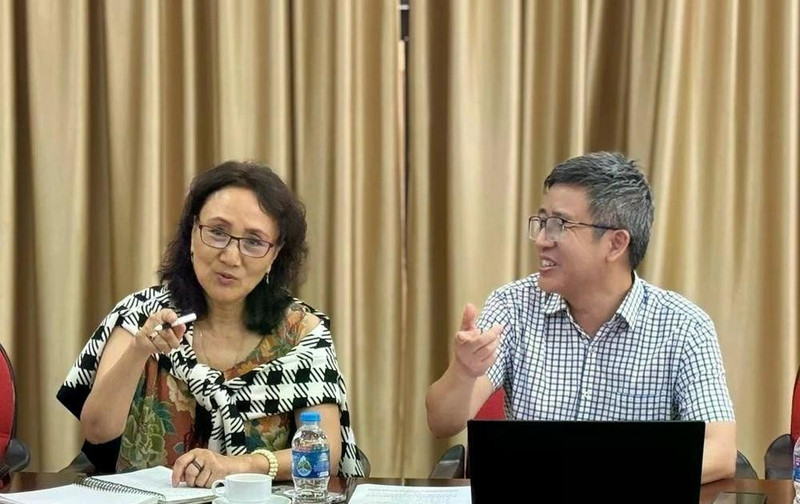 美国国家合作社商业协会代表巴吉·谢尔昌在会上发表讲话。（图片来源：越通社）