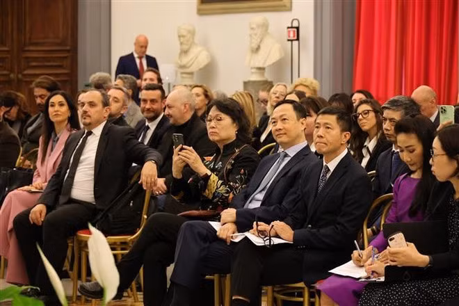 出席“相约亚洲”会议的代表。(图片来源:越通社) 出席“相约亚洲”会议的代表。(图片来源:越通社)