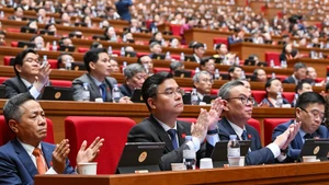 与会代表。（图片来源：nhandan.vn）