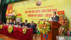 越南国会主席陈青敏出席越共国家审计署第八次代表大会【组图】
