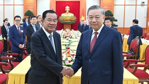 2015年9月1日，越共中央总书记苏林和前来出席越南国庆80周年纪念活动的柬埔寨人民党主席洪森。