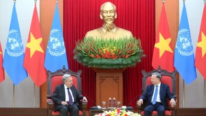 越共中央总书记苏林会见联合国秘书长古特雷斯。