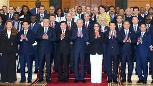 越共中央总书记苏林会见出席《河内公约》开放签署仪式的各国代表团团长【组图】