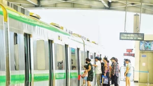 河内城铁调整高峰时段并自2月9日起启用新版运行图。