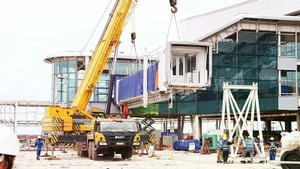 隆城机场全力冲刺竣工目标。