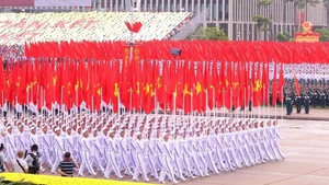 越南八月革命胜利暨国庆80周年庆典9月2日在巴亭广场隆重举行。（图片来源：越通社）