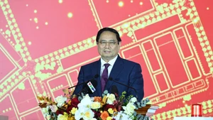 范明正总理在开工仪式上致辞。（陈海 摄）