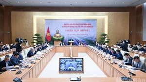 范明正总理主持铁路领域国家重点项目指导委员会第六次会议【组图】