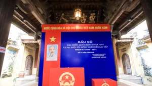 河内市共有1451个投票点，其中不少设在文化历史遗址内的。