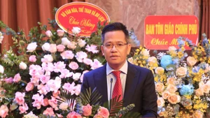 越南文化体育与旅游部《文化艺术杂志》社总编辑黄河。（图片来源：越通社）