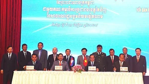 签署仪式现场。